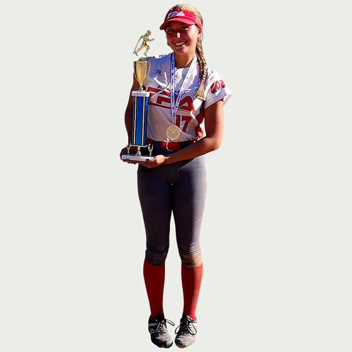 Kamyrn Bonneau holding trophy